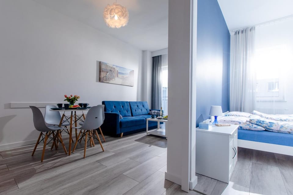 Living room, Photo of the whole room, Seating area, Bedroom