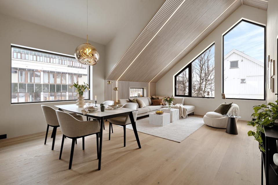 Living room, Seating area, Dining area