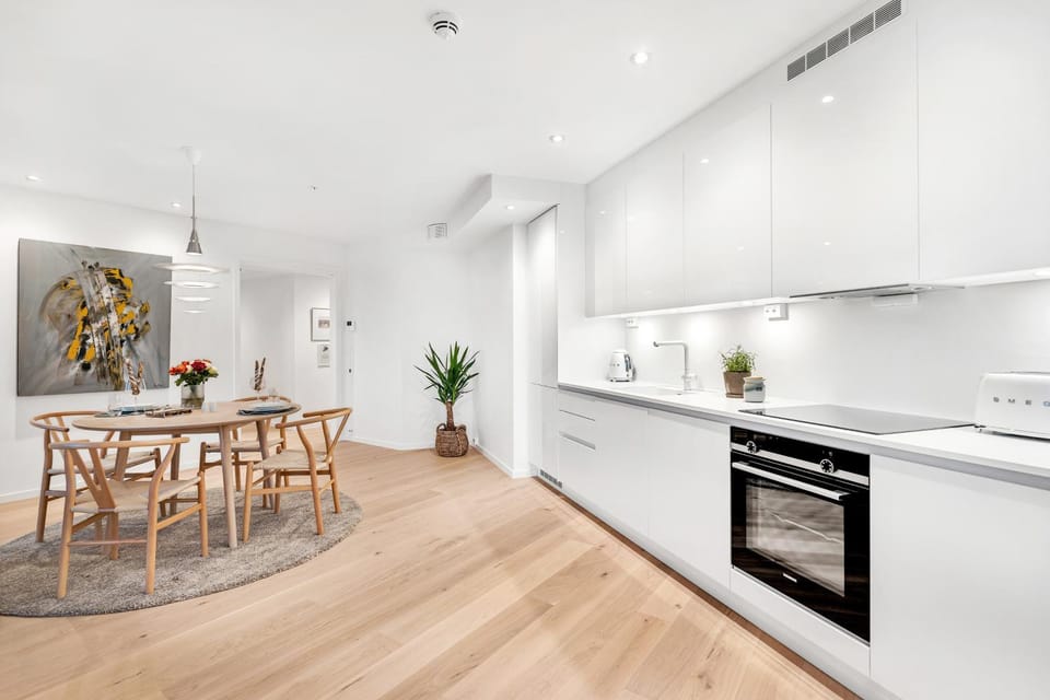 Kitchen or kitchenette, Seating area, Dining area, dishwasher, pet friendly, stove