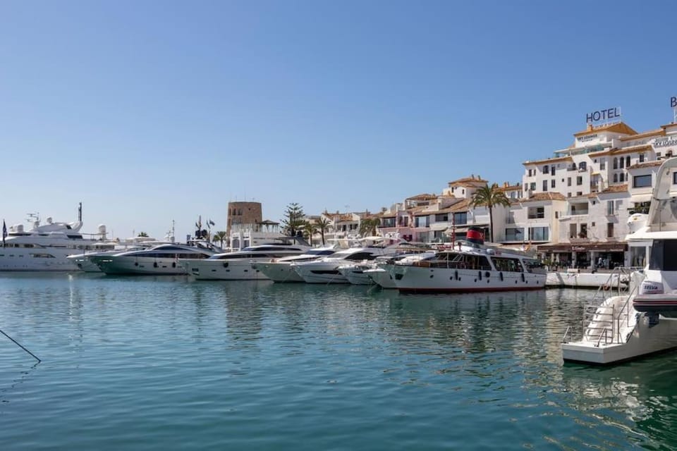 3 Puerto Banus luxurious apartment in the heart of the port Apartment in Marbella