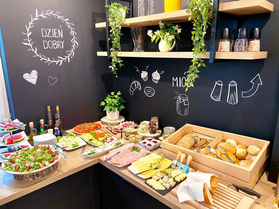 Restaurant/places to eat, Food close-up, Food and drinks, Food, Breakfast, Continental breakfast, Buffet breakfast