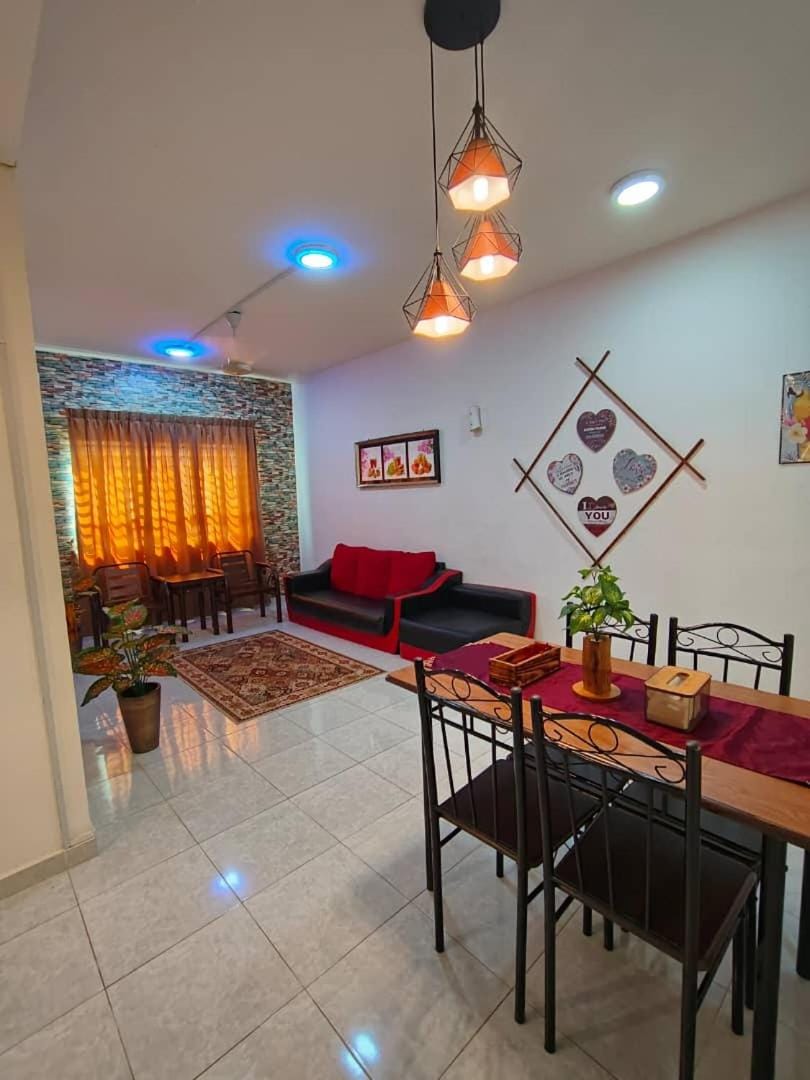 Homestay Budget Kuala Terengganu Tulipsia House Apartment in Terengganu, Malaysia