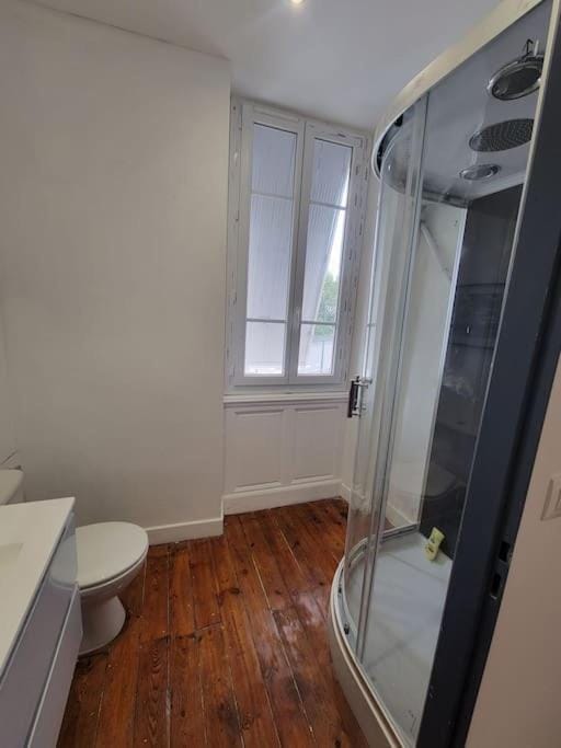 Shower, Toilet, Bathroom