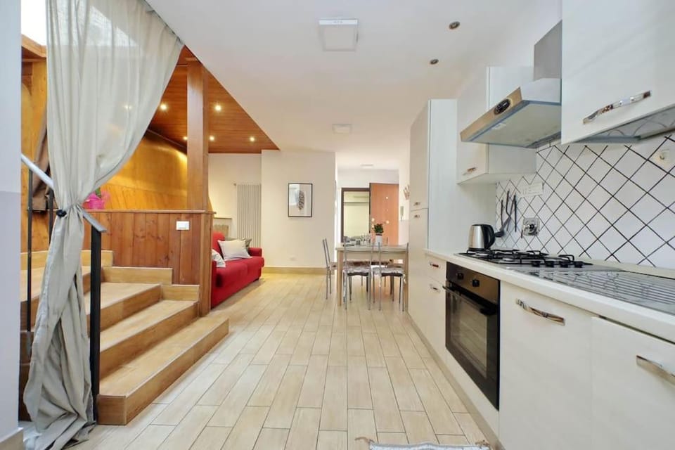 Kitchen or kitchenette, Living room, Photo of the whole room, pet friendly, stove