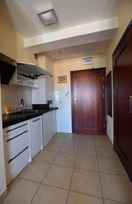 Kitchen or kitchenette, pet friendly, stove