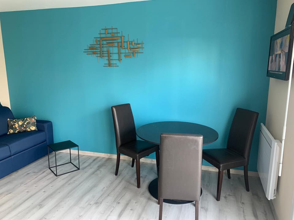 LE BRON ACCUEIL - TOPDESTINATION-LYON Apartment in Vaulx-en-Velin