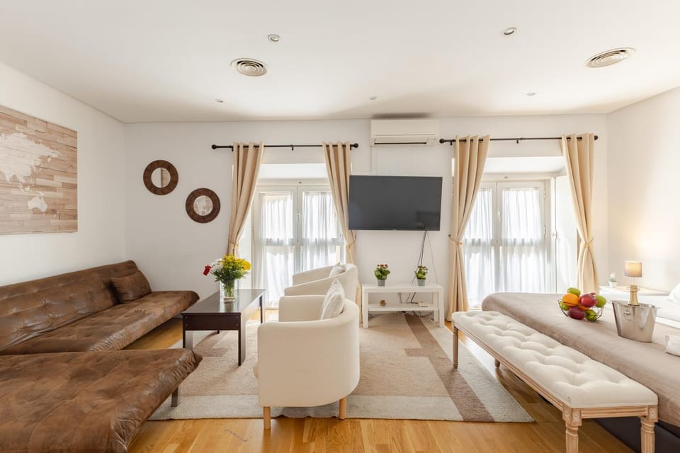 Living room, Bedroom
