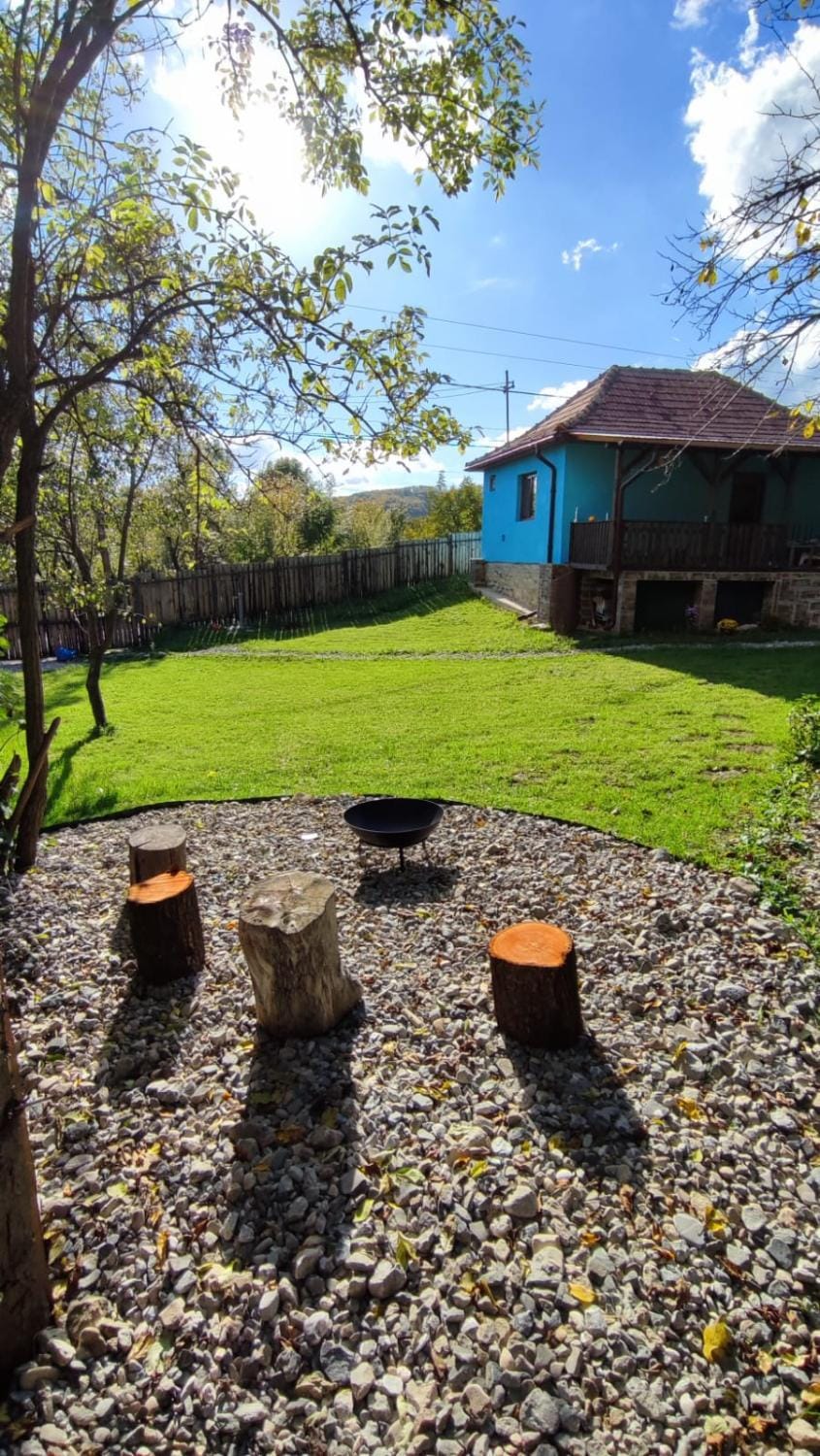 Property building, Natural landscape, Garden view