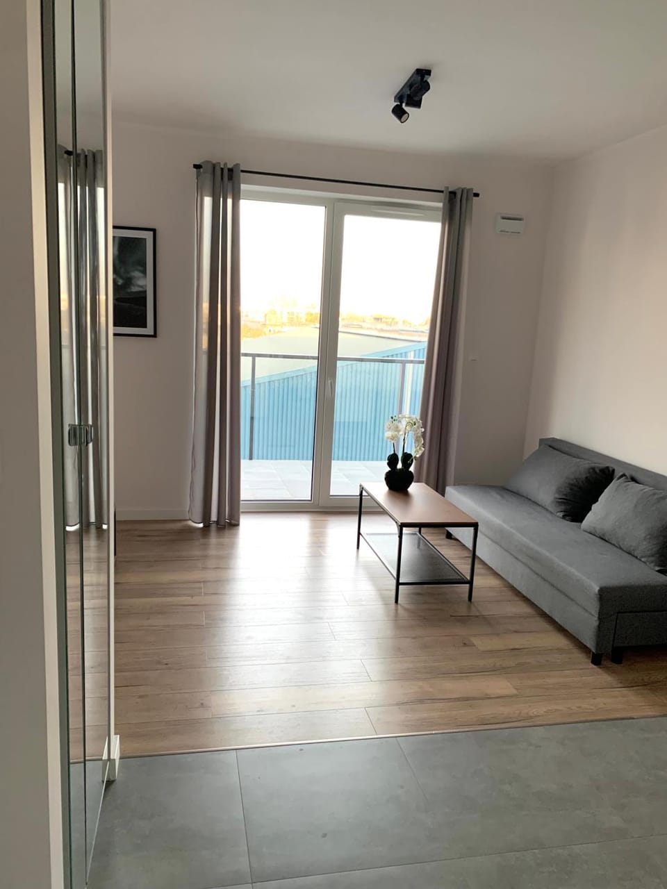 Bed, Balcony/Terrace, Living room, Photo of the whole room, Seating area, Bedroom