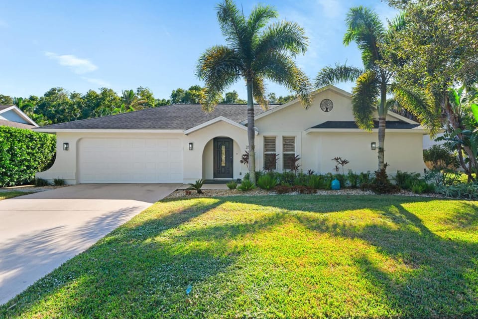 Pet Friendly Pool Home in River Reach of Naples FL House in Naples