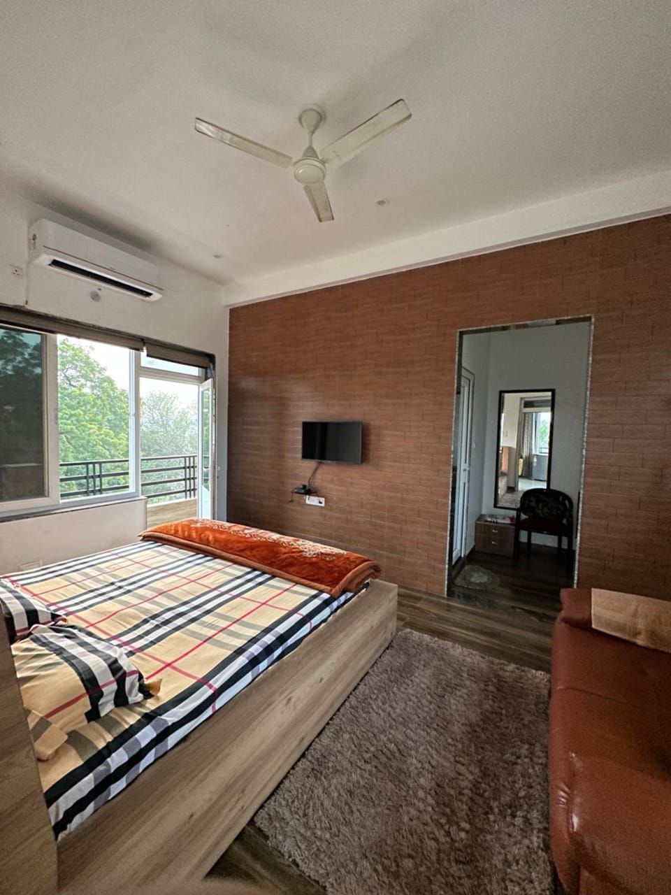 Kaashi Flora (Modern Suite) Vacation rental in Varanasi