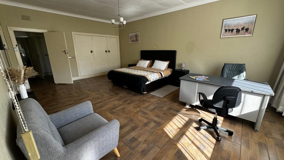 Houghton House Suites Villa in Johannesburg