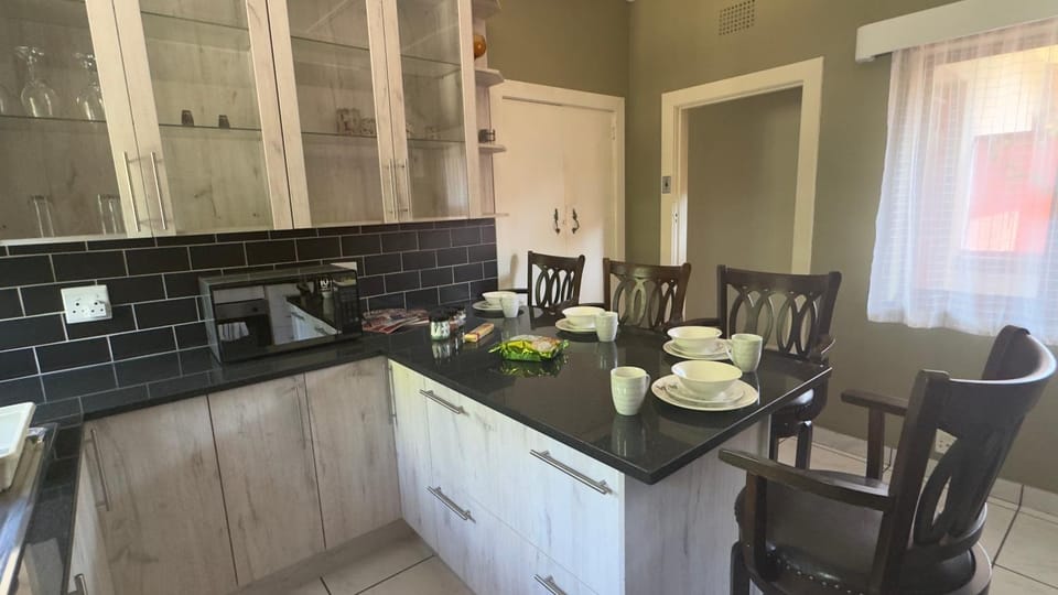 Houghton House Suites Villa in Johannesburg