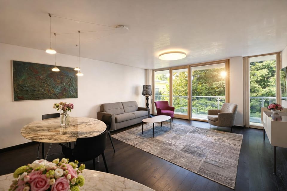 TV and multimedia, Living room, Dining area