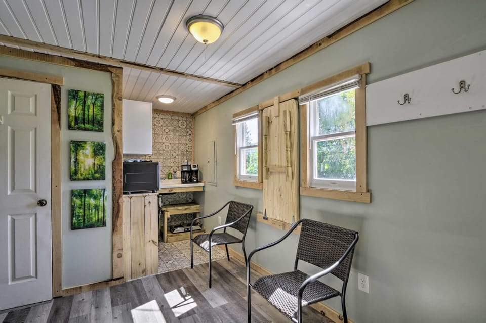 Explore New River Gorge: Quiet Couple’s Retreat Apartment in West Virginia