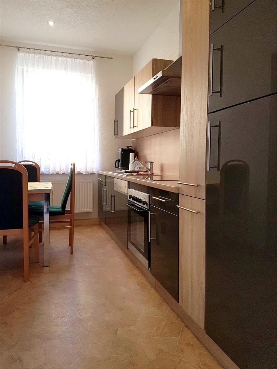 Kitchen or kitchenette, Dining area, pet friendly, stove
