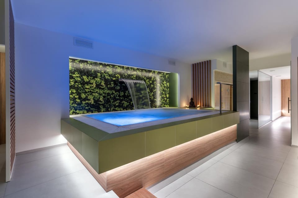 Hot Tub, Spa and wellness centre/facilities