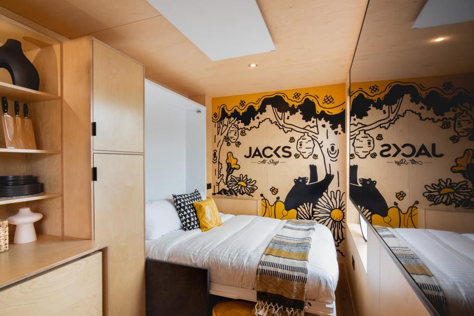 Bed, Bedroom, wardrobe