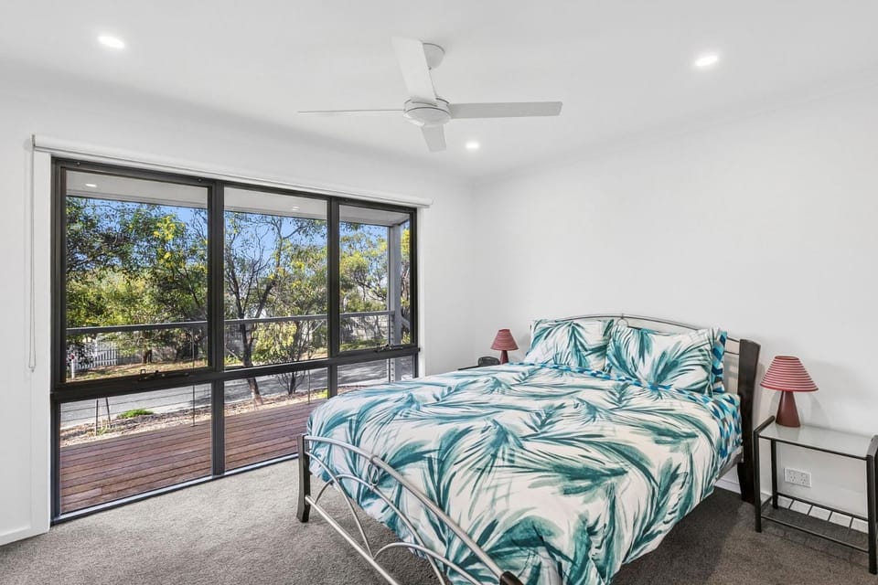 Nod Off On Noble - BYO Linen House in Anglesea