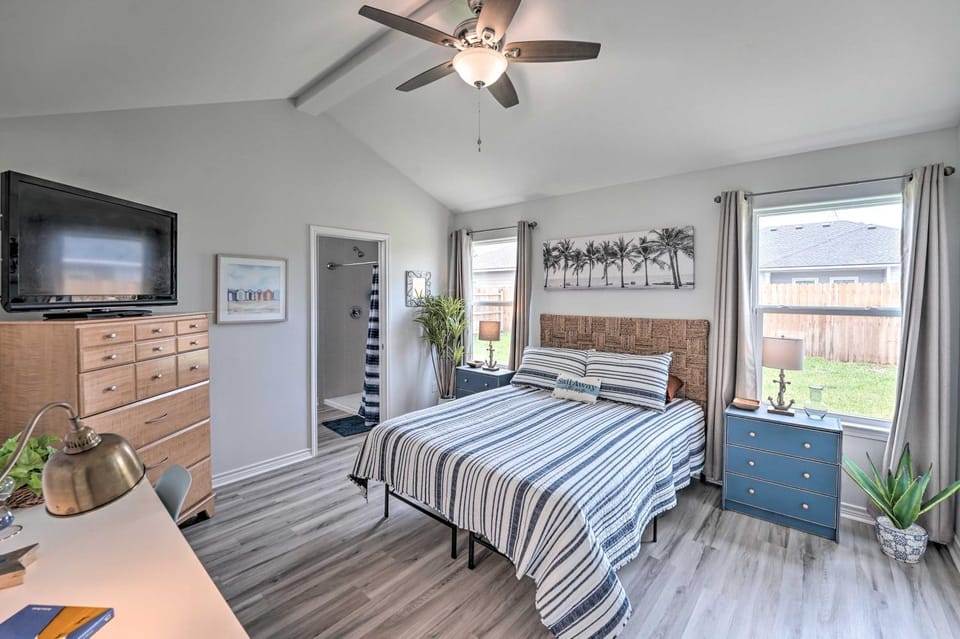 2 Mi to Boating RR Sea House in Aransas Pass! House in Aransas Pass