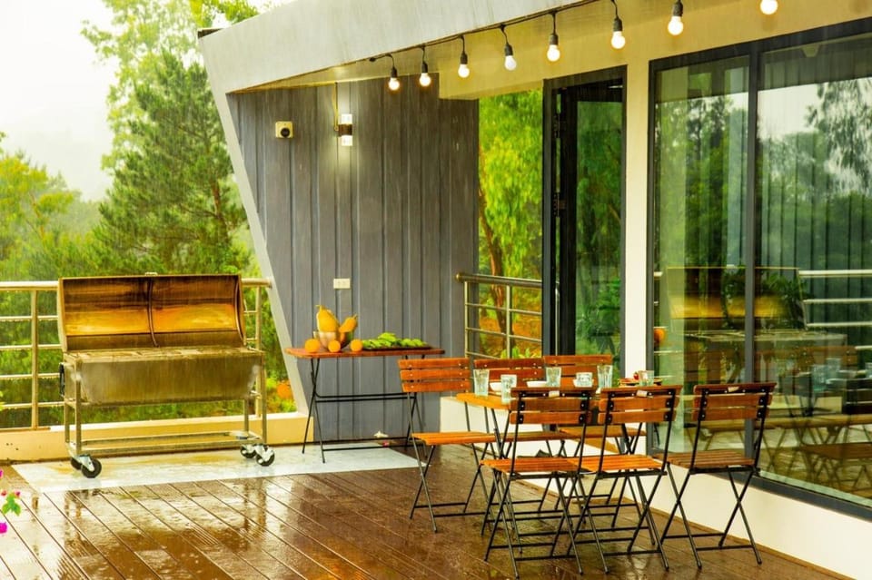 TAM ĐẢO GOLF VILLA 6 PHÒNG NGỦ Villa in Vietnam