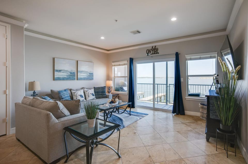 Lake Conroe Waterfront Home: Patio & Shared Pool! House in Lake Conroe