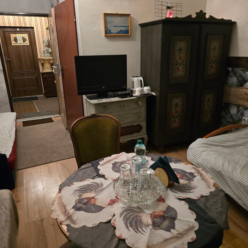 Hostel Apollo Apartment in Lower Silesian Voivodeship