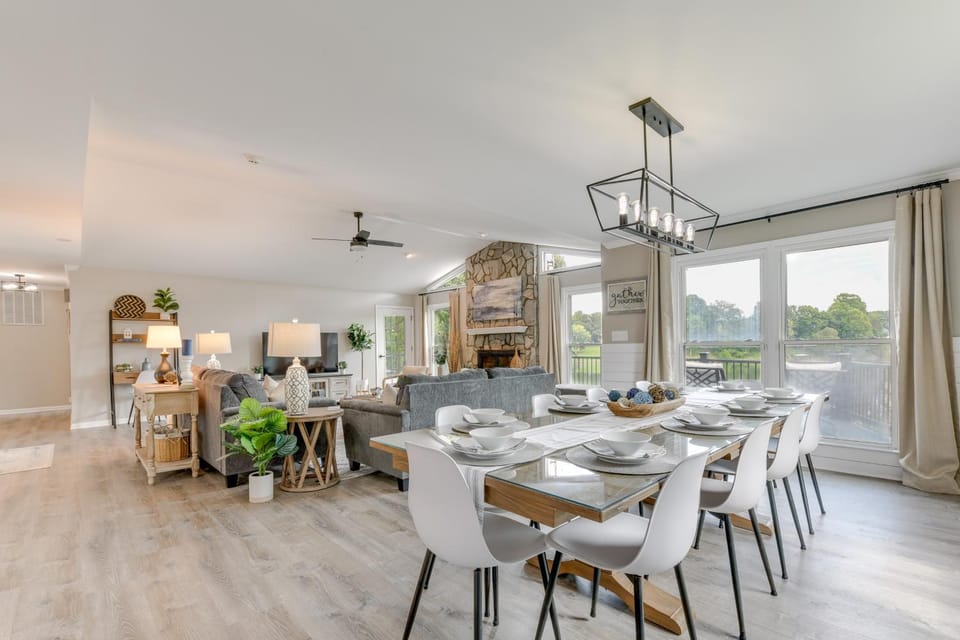 Lakefront Sherrills Ford Haven w/ Boat Dock! House in Lake Norman