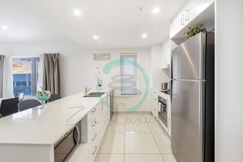ZEN OCEAN BLISS - Cozy 2-BR/2-BA Sea View Retreat Apartment in Darwin