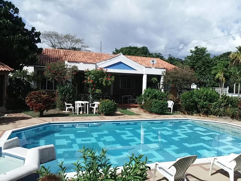 Swimming pool, Swimming pool