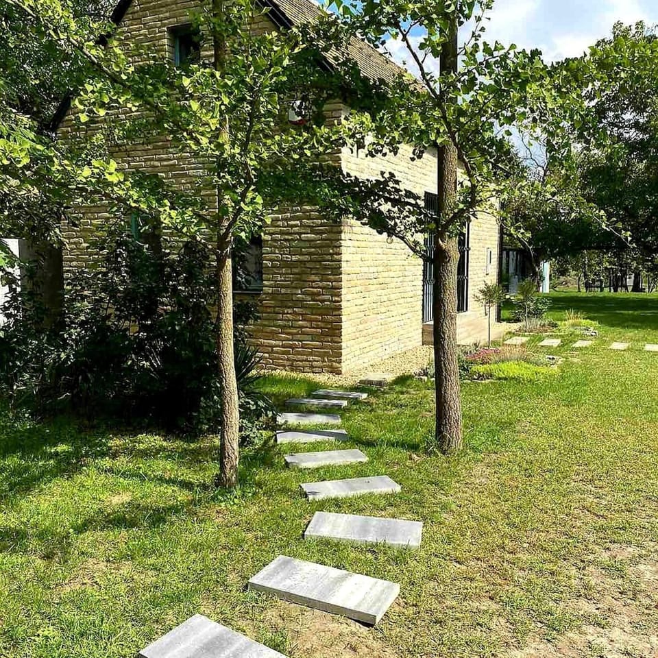 Kuca 318 Cenej Villa in Novi Sad