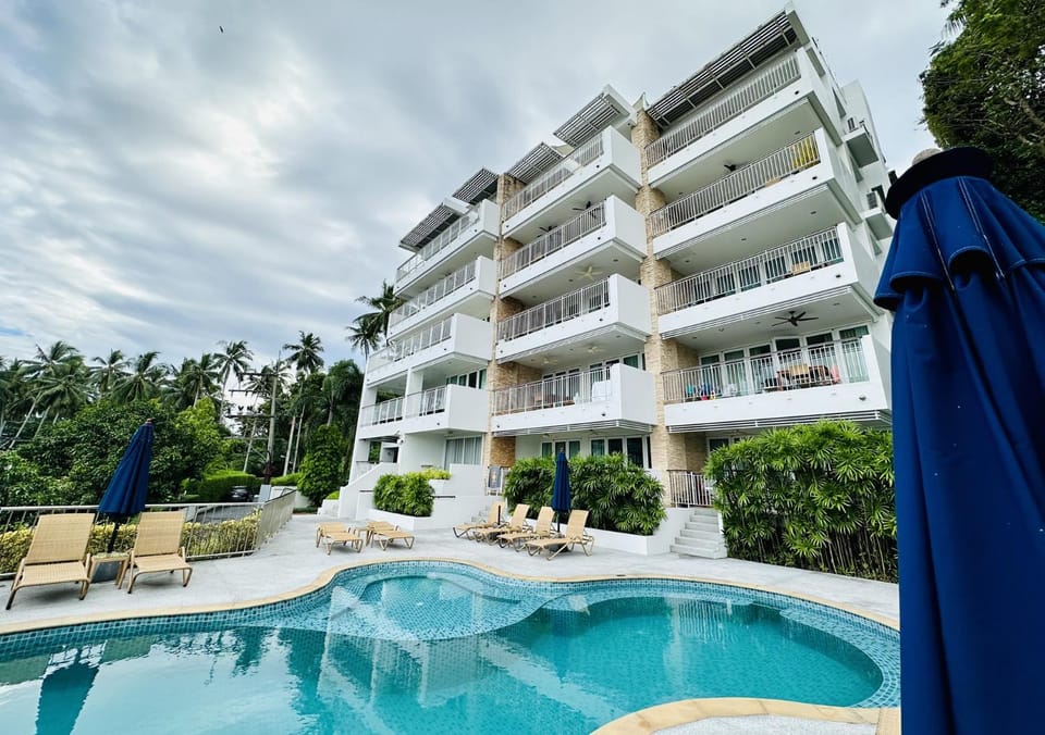 Property building, Pool view, sunbed