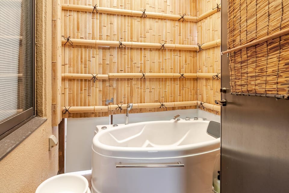 Hot Tub, Open Air Bath