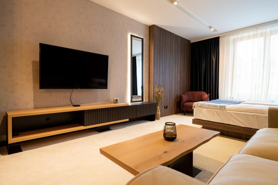 Communal lounge/ TV room, TV and multimedia