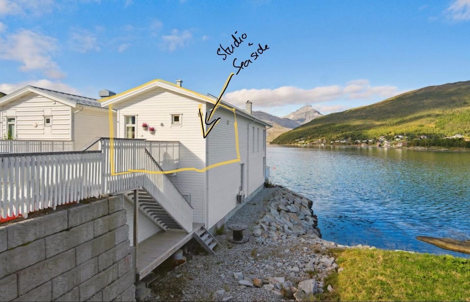 Studio Seaside Apartment in Troms Og Finnmark