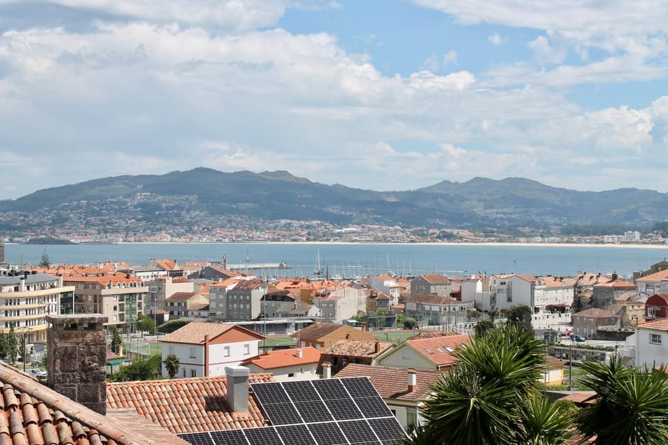 City view, Mountain view, Sea view