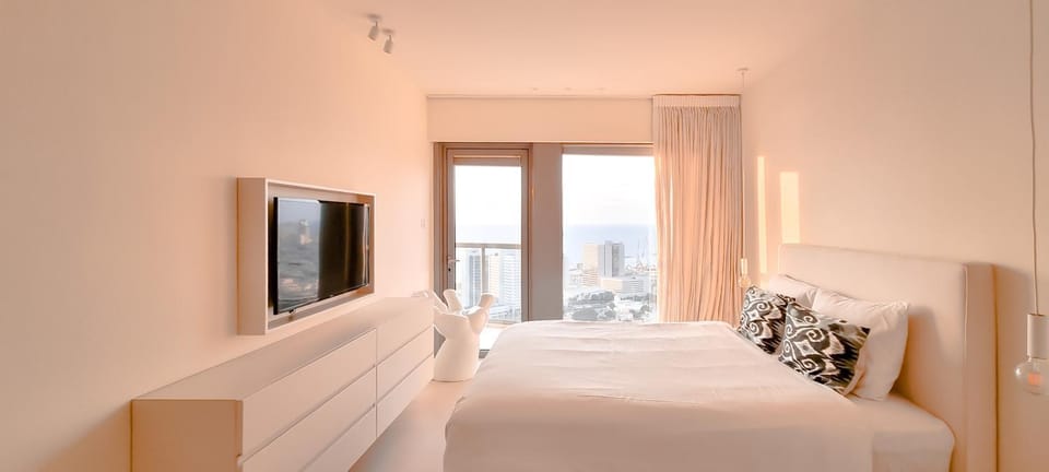 Bed, Bedroom, Sea view