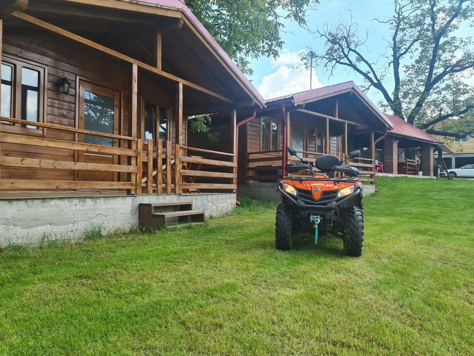 Cabanuțele din Lemn Nature lodge in Romania