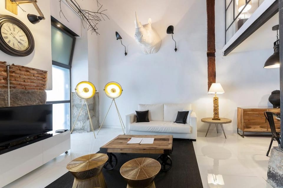 Communal lounge/ TV room, Living room