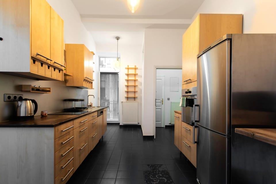 Coffee/tea facilities, dishwasher, pet friendly, toaster