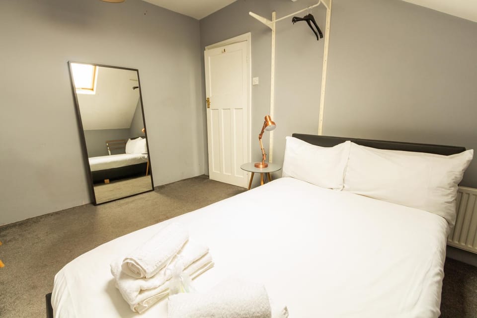 Bed, Photo of the whole room, Bedroom, towels, wardrobe