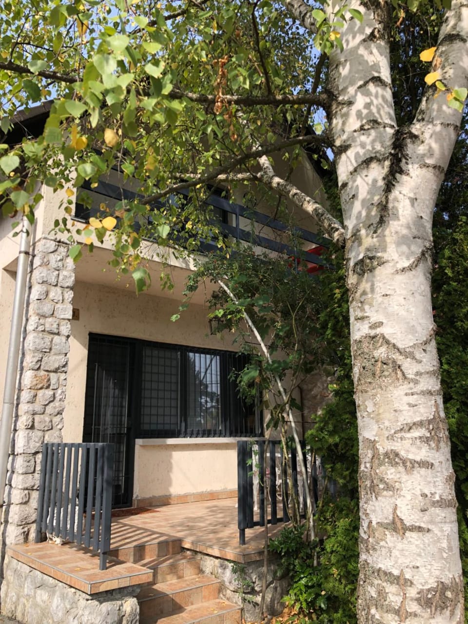 Property building, Facade/entrance
