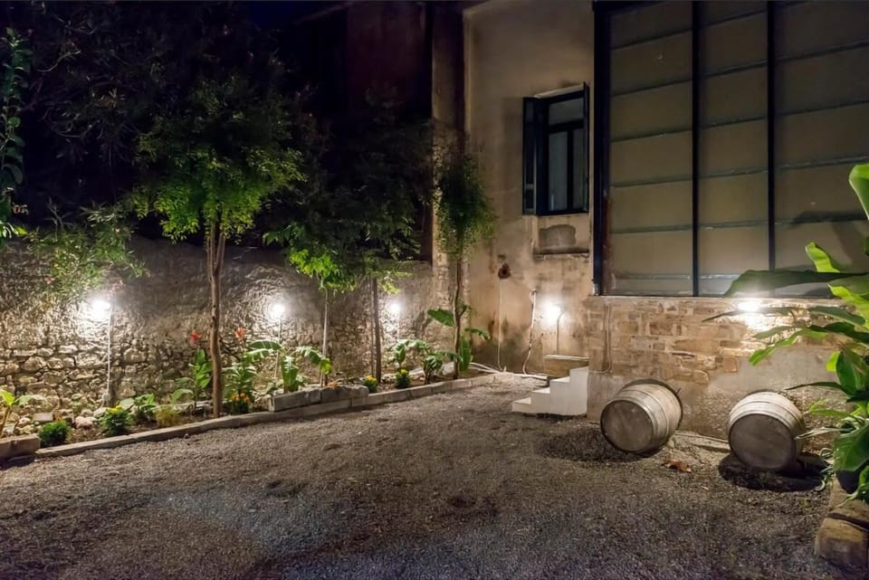 Night, Garden
