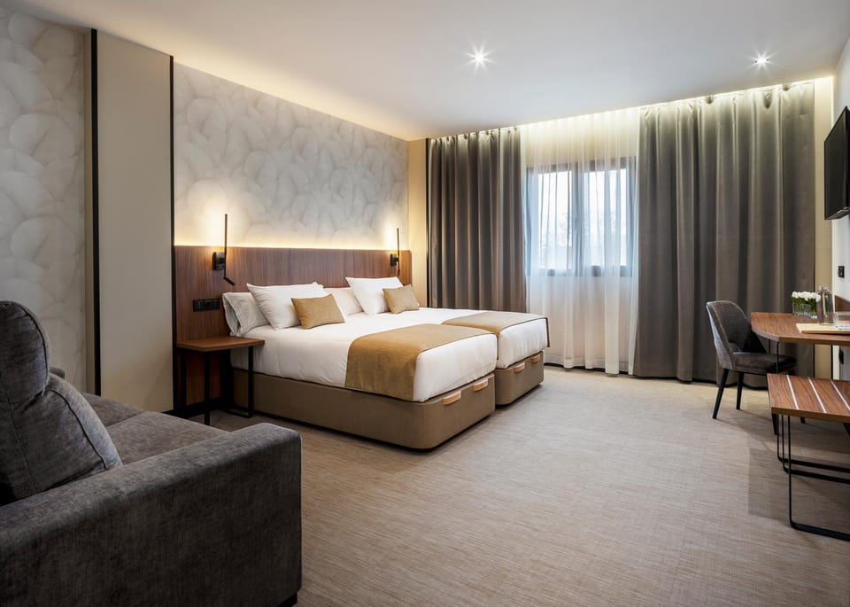 Bed, Photo of the whole room
