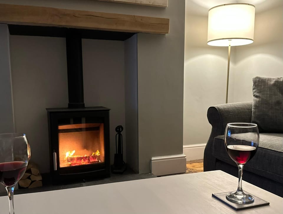 Living room, fireplace
