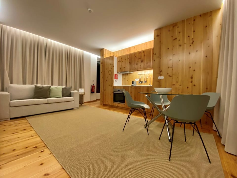 Kitchen or kitchenette, Living room, Dining area