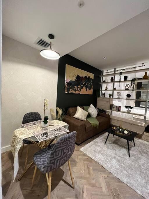 715 Foreshore Place Luxury Apartment-Cape Town CBD Apartment in Cape Town