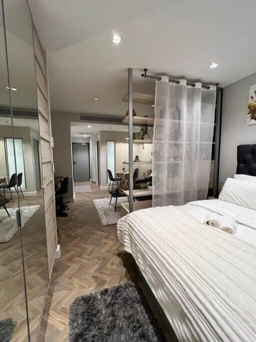 715 Foreshore Place Luxury Apartment-Cape Town CBD Apartment in Cape Town