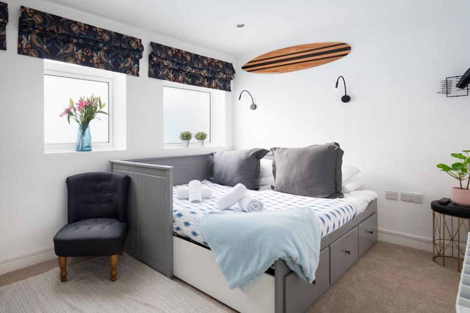 TRIG-Private Studio, Courtyard, Walk to Fistral Bed and Breakfast in Newquay