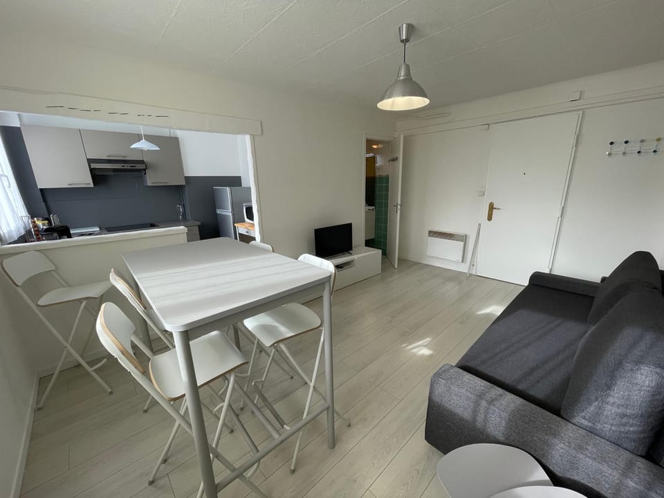 Prado Vélodrome Apartment in Marseille